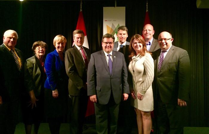 Photo des maires - Photo of mayors v2
